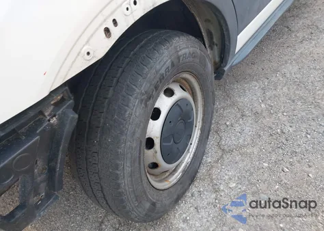 2016 Ford Transit z USA, uszkodzony, nr VIN 1FTYE1ZG1GKB07227